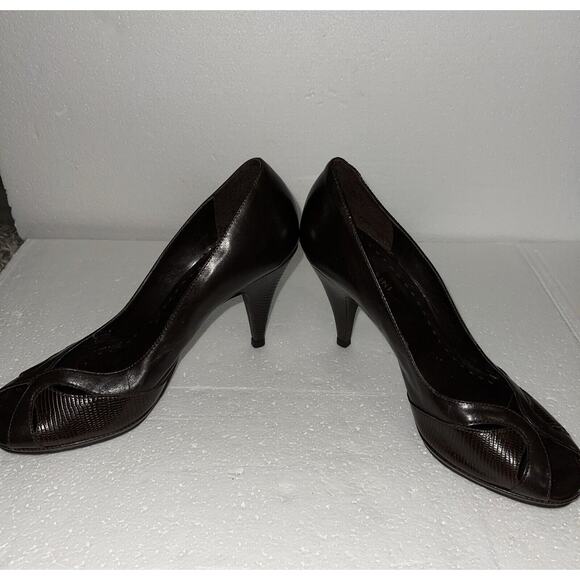 Gianni Bini Brown Leather Round Toe Pumps Size 8.5 shoes heel - Picture 7 of 8